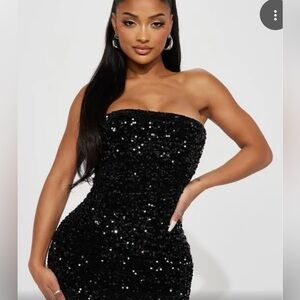 Fashion Nova Black sequin halter dress size small.